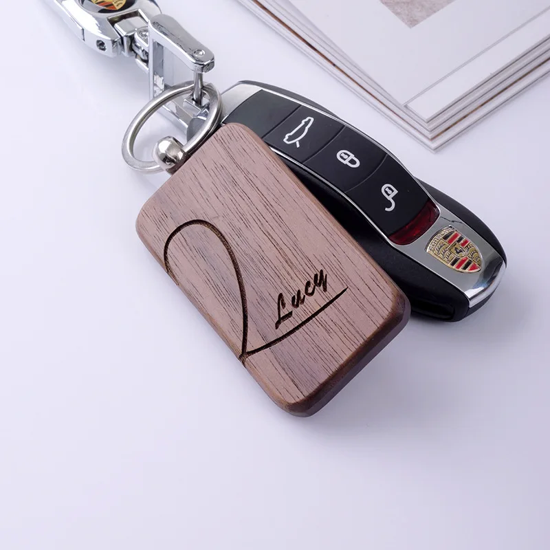 Деревянный брелок для ключей