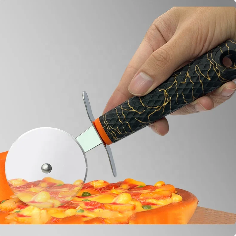 Hot Selling Complete Kitchen Tools Gadgets Kitchen Utensils With Silicone Handle Pizza Cutter Peeler Metal Kitchen Accessories