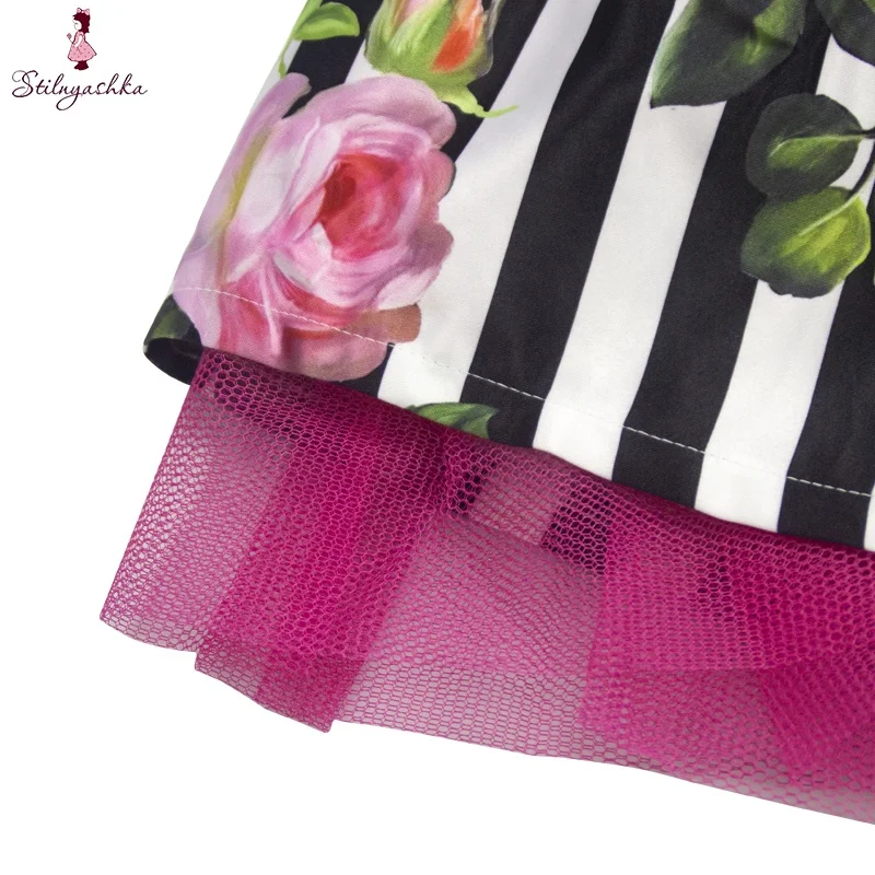 Stilnyashka 1425-72 Wholesale Rose Print Black girls skirts,White Stripes kids clothing wholesale,Mini Sexy skirts for girls