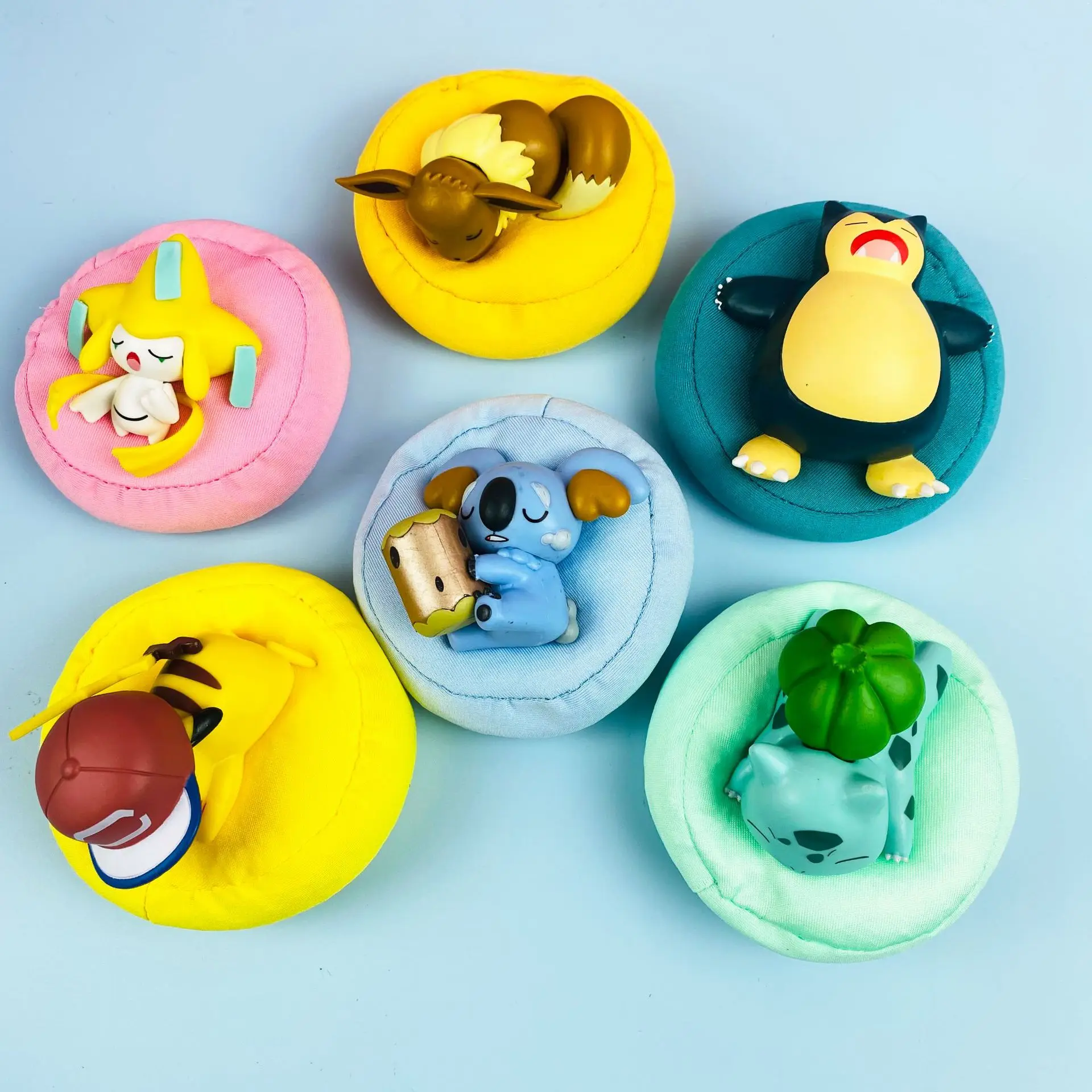 Poke Mon Squirtle Charmander Scene Boxed Action Figure Pika Chu Sleeping Pokemoned Series Trend Blind Box