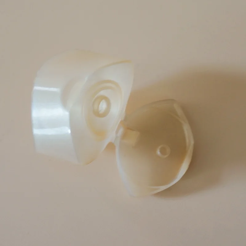 
28 caliber shampoo bottle flip top cap for Liquid Packaging Bottle Plastic cap 