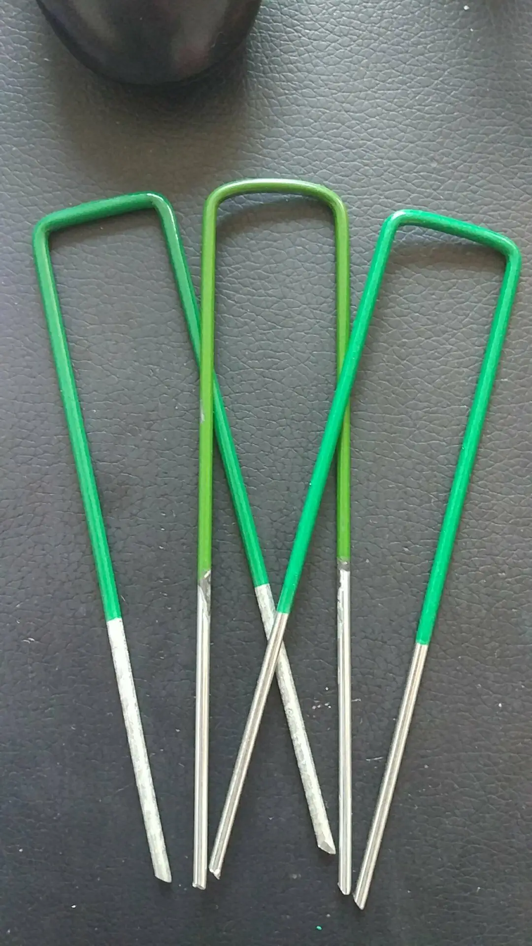 Galvanized G Top Sod Staples