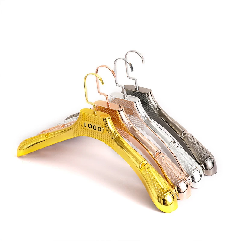 Wholesale Boutique Rose Gold Coat Non Slip Plastic Hanger with Logo,Custom Logo Gold Plastic Hanger with Hooks