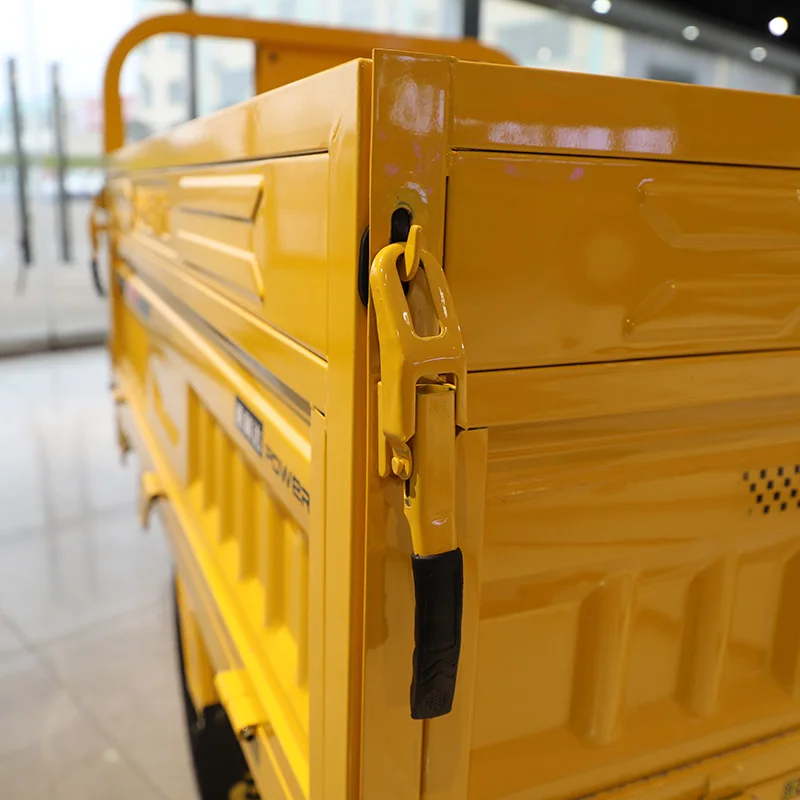 electric chinese tricycle rally heavy cargo Hydraulic elevator tricycle electric cargo enclosed closed cab