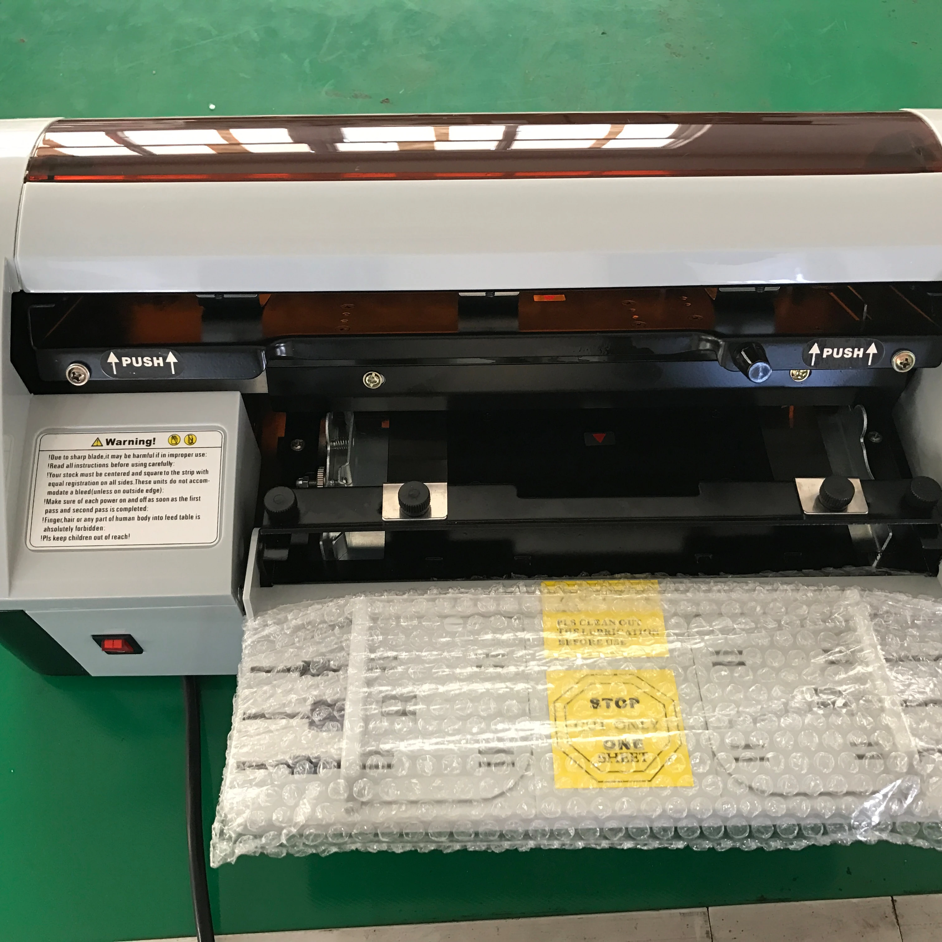 Semi automatic A4 size electric business card cutting machine paper cutter machine