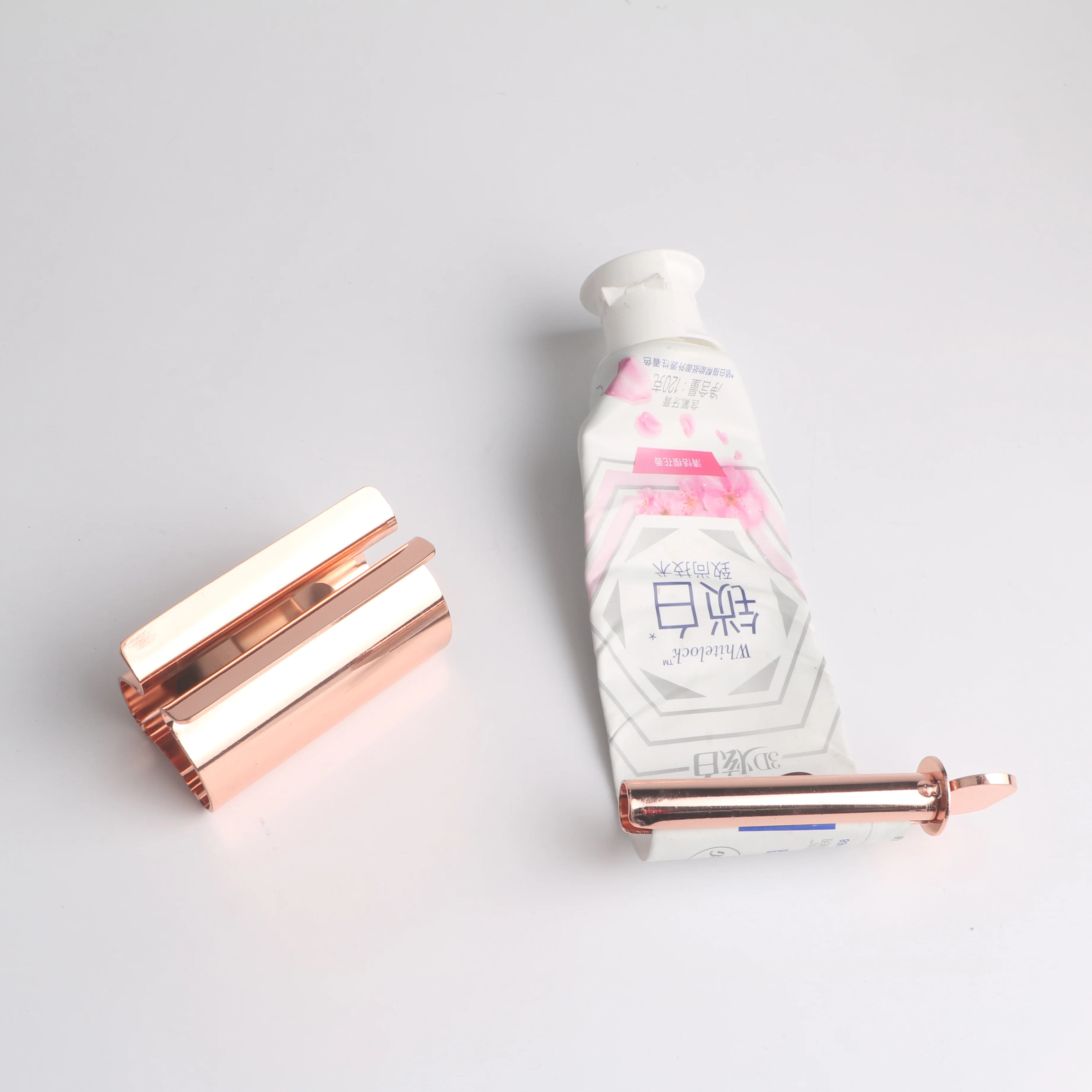 Логотип по заказу; Оптовая продажа металлопроката, крем, набор аксессуаров для ванной комнаты трубка дозатор зубной пасты