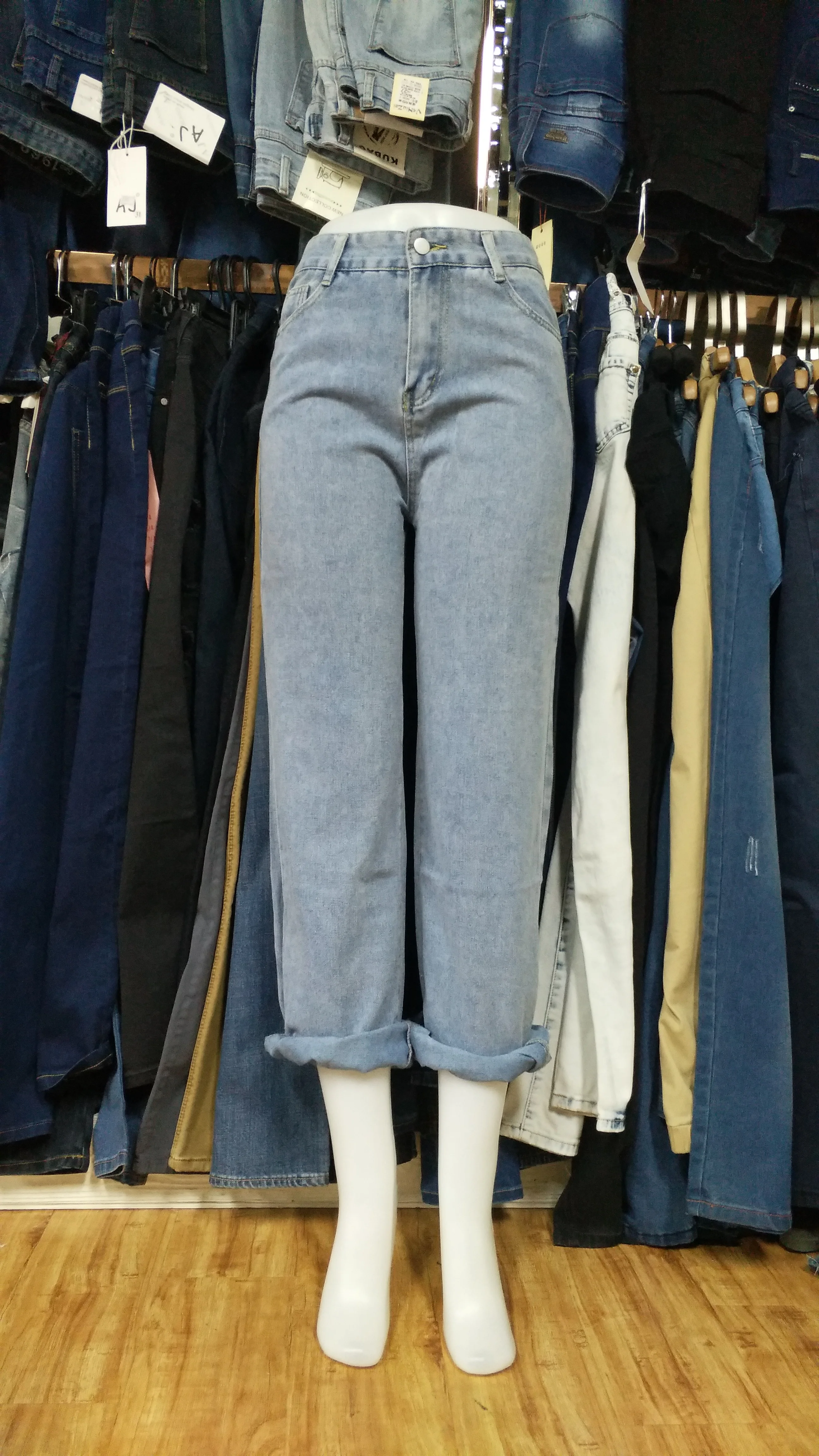 GZY Factory Stocks Fashion Women Straight Leg Integral Jean Pants Ladies Vintage Blue Distressed Women Jeans