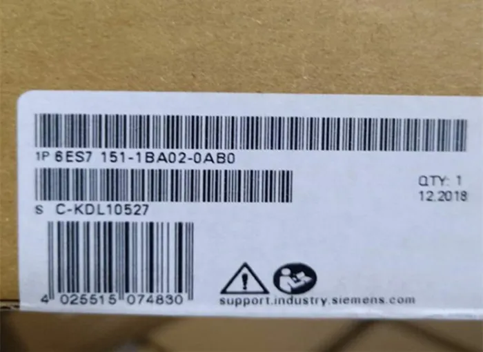 Siemens SIMATIC DP  Interface Module IM151-1 High Feature 6ES7151-1BA02-0AB0 6ES7 151-1BA02-0AB0used for ET200S (recommend)