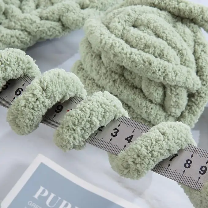 Home decor giant yarn 100%polyester 240gram/roll 25meters for handmade blanket