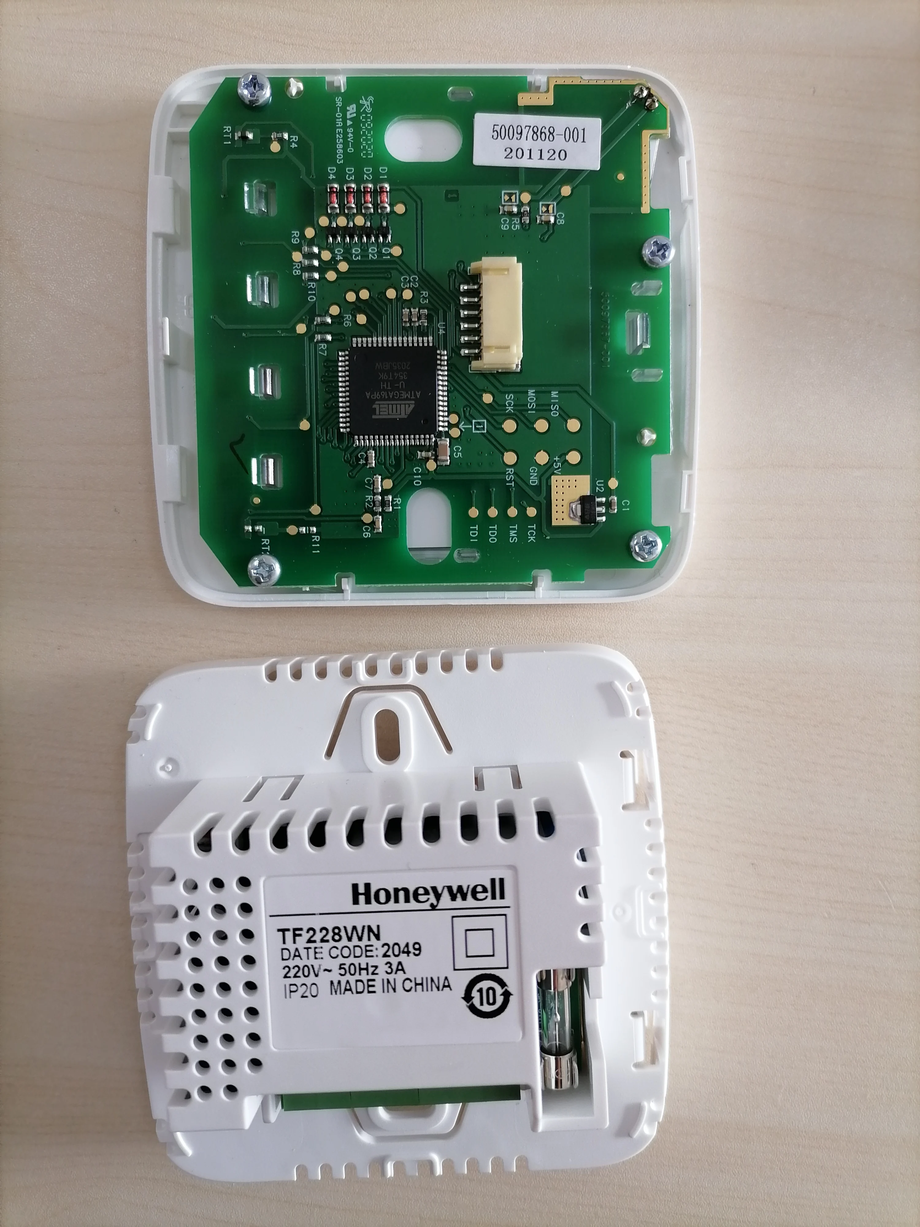 TF228WN Digital Thermostat 2-pipe Cool Only/heat Only/manual Changeover