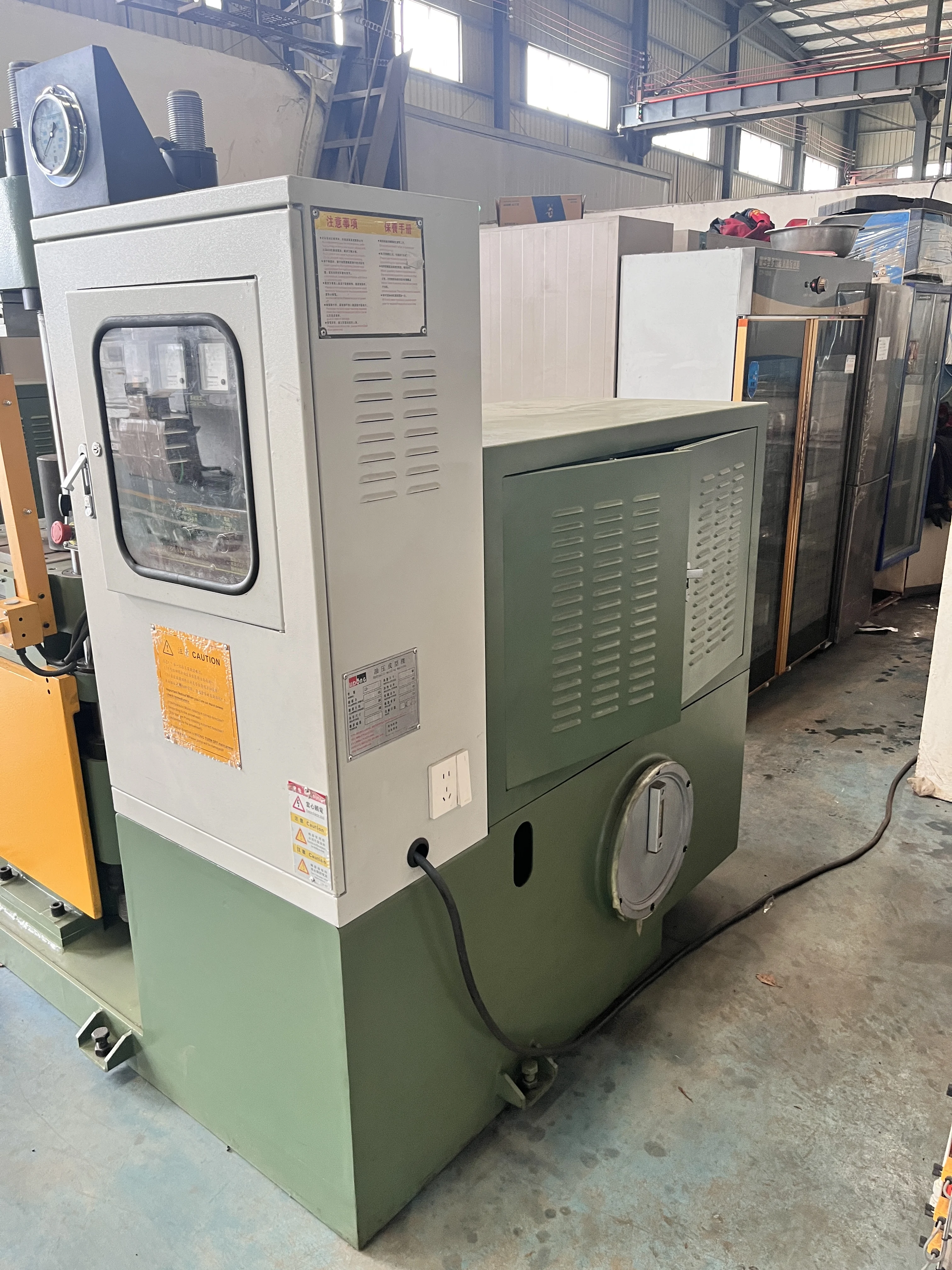 Brake Pads Automotive Interior Manufacturing Fully Automatic Press Equipment
