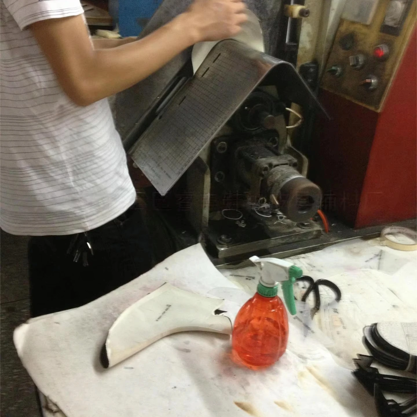 Cloth Coating Of Eva Hot Melt Adhesive Textile Lamination With Hot Melt Fabric Fusion Adhesive Sheet