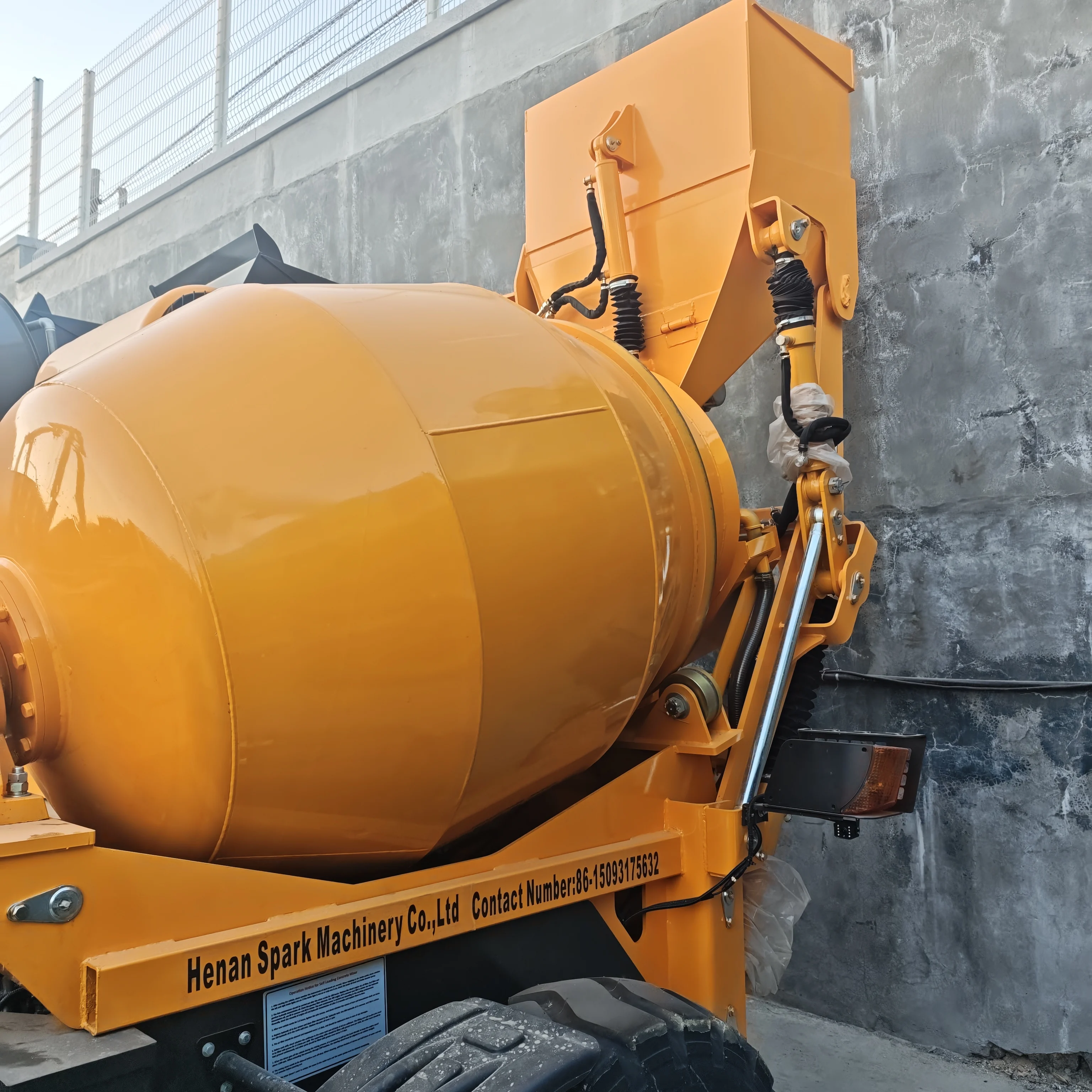 SLM2600S небольшой 2 6 кубический метр Мобильный самозагружающий Бетономешалка дизельный двигатель самозагружается
