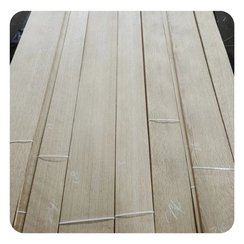Cheap Price  0.5Mm  American Flake Red Oak Veneer  Oak Wood Veneer For Furniture and Veneer plywood