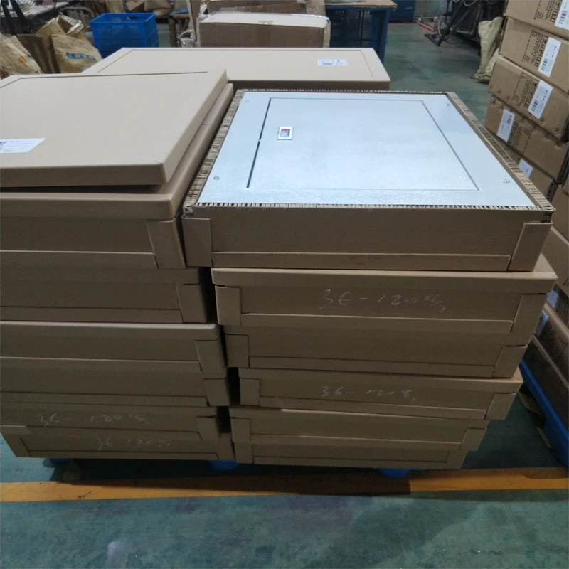 TPN16-125 Metal Surface Type Three Phase Circuit Breaker Distribution Board with 125A Main Switch