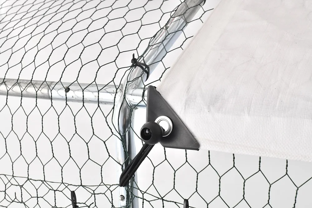 Solid Pattern 4x3x2m Chicken Coop Iron Triangle Shape with Button Closure Breathable Small Animals Chicken Run