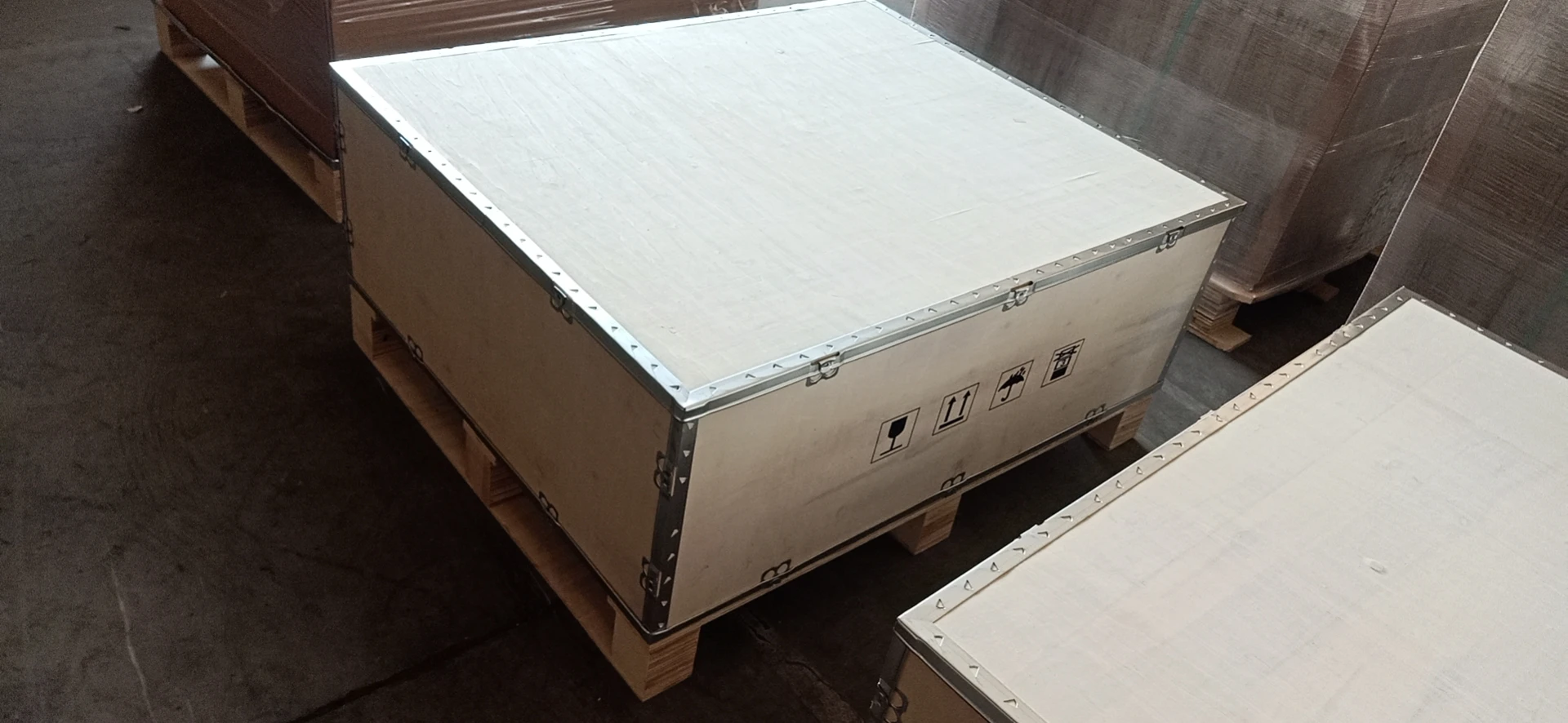 27 Years Super Strong Quality Sealed Lead Acid Battery 2V 1000ah