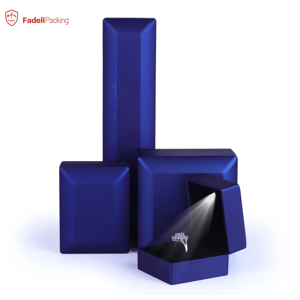Luxury led light jewelry packaging box custom logo high quality ring packing jewelry boxes led light boxes factory wholesale