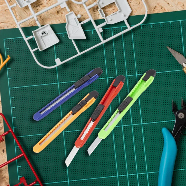 
Safety Multi Purpose Retractable Wallpaper Cutter Utility Knife 