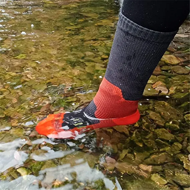 Custom High Quality Breathable Waterproof Socks Sport Cycling Socks Free Customized Winter Knitted Water Proof Socks Regular