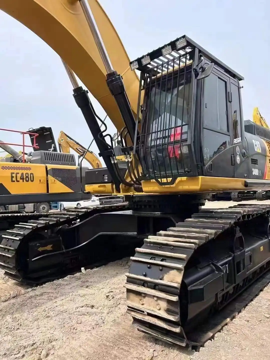 High Quality and Good Condition  used CAT340D2L excavator  Used hydraulic crawler  40 ton excavator in stock in Shanghai