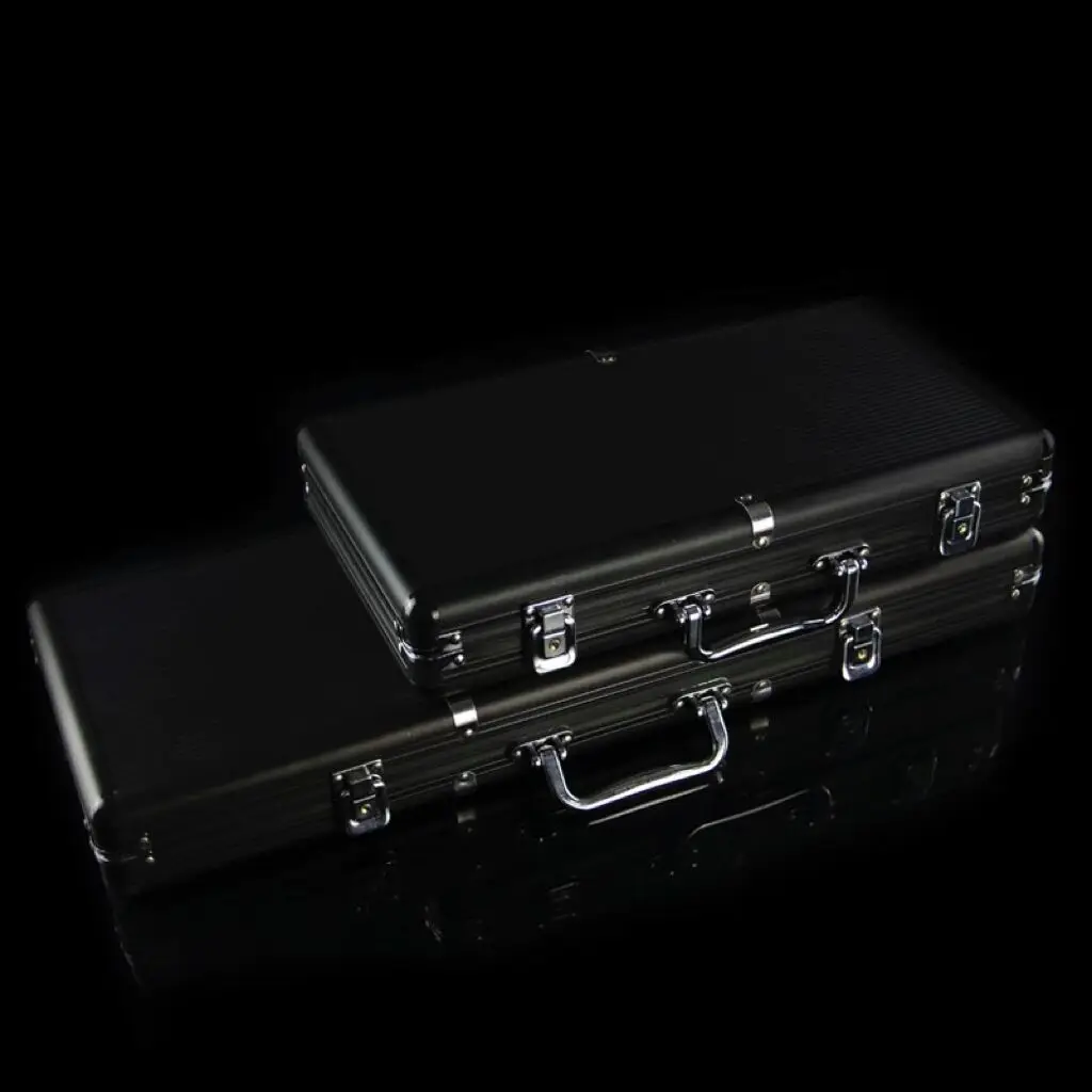 Casino black 300/500 poker chip box with built-in EVA sponge for easy carrying of chip boxes