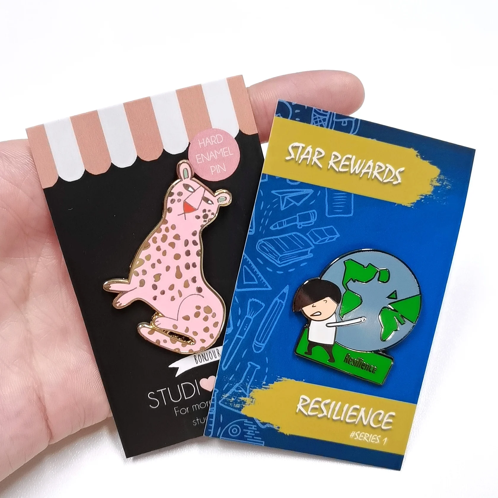 Wholesale Badge Customized Cute Animal Cartoon Enamel Pins Metal Logo Enamel Lapel Pin Badges with Backing Card