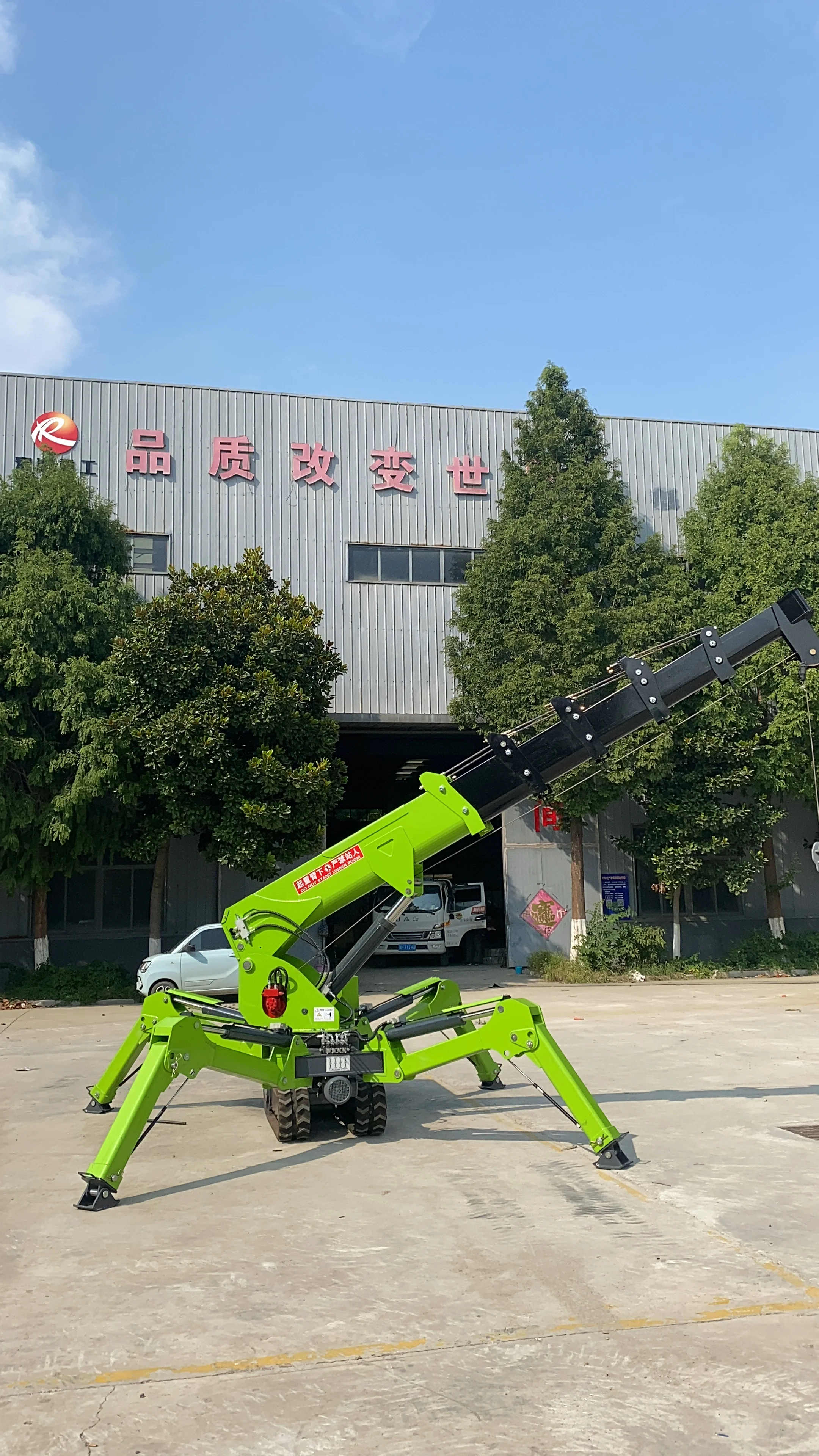 Wireless Remote Control 1T 2T Ac Power And Gasoline Dual Power Mini Spider Crane For Installation Work