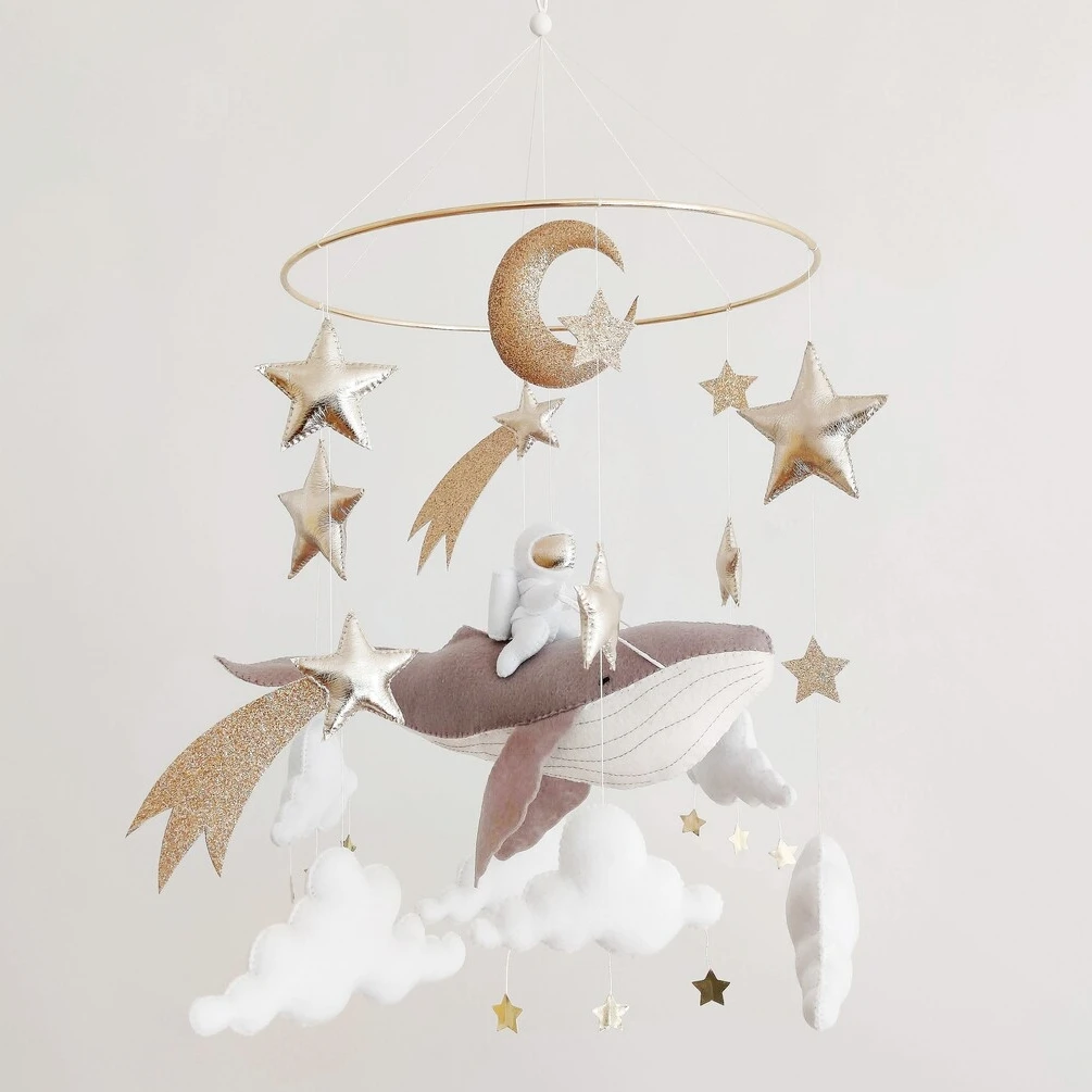 Космический мобильный астронавт на Китовой планете питомник мобильные облака ручной работы подвесные игрушки для рождественского декора детской комнаты