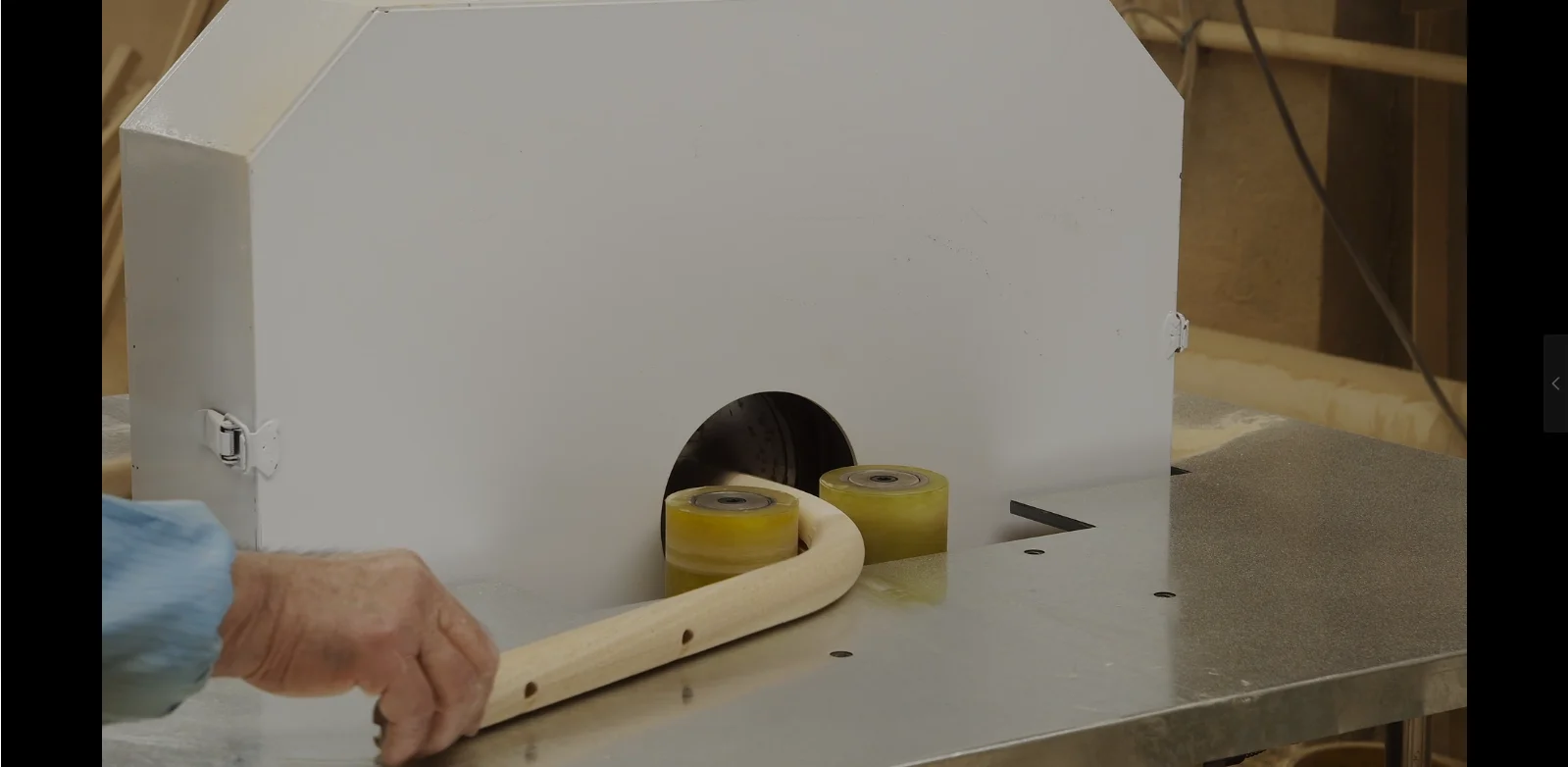 ROUND-SHAPED SANDER MACHINE Bending wood sanding machine for wooden table and chair making