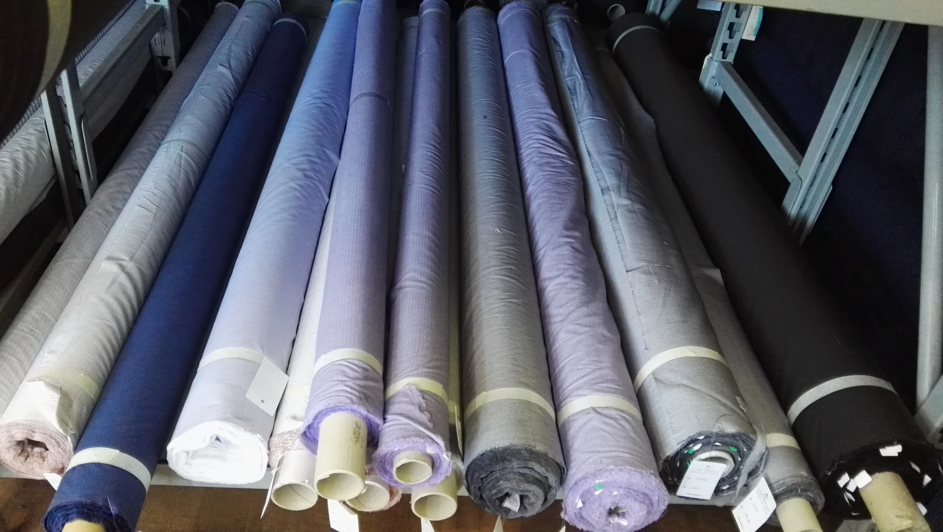 Stock Cotton Fabrics - Colorful Shirt Made in Italy - for Classical Men for SHIRTING- Clothing Knitted Fabric 100% Cotton COMBED