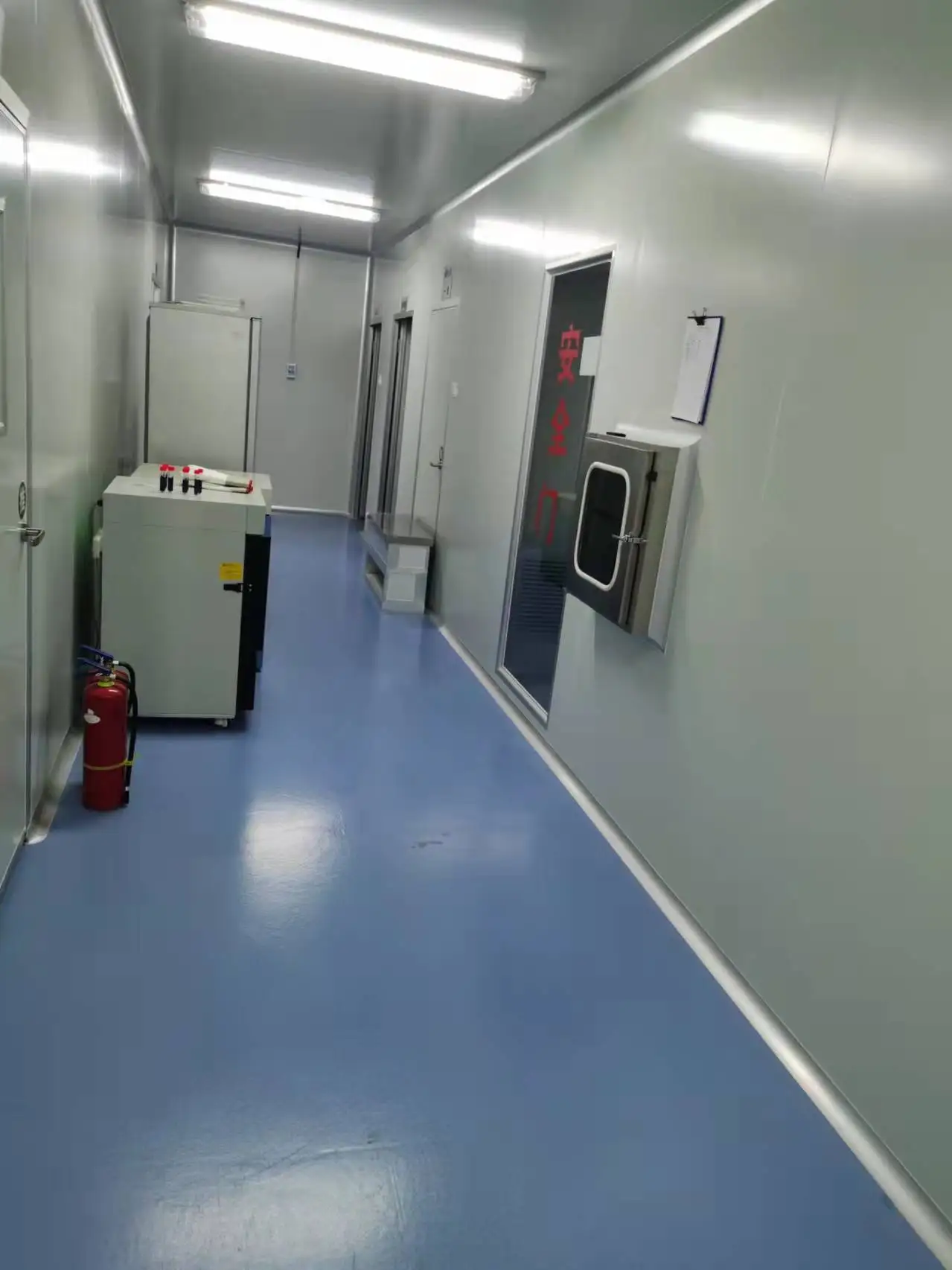 Disposable Virus Specimen Collection Vtm Tube with Flocking Nasal Throat Nylon Swabs