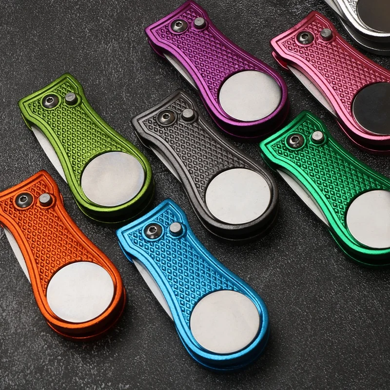 Wholesale Golf divot tool custom logo ball markers magnetic repair pitch fork with ball marker