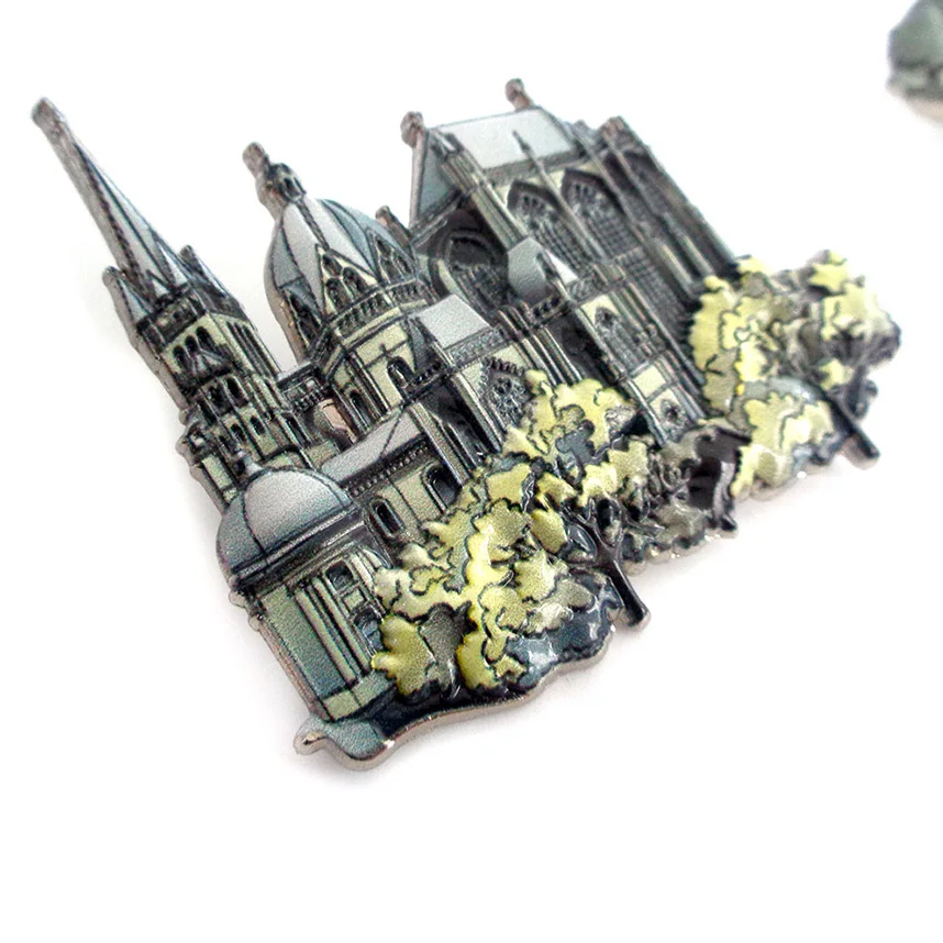 Custom design your own metal crafts clothing hat anime metal soft hard enamel pin russian badge custom lapel enamel pin