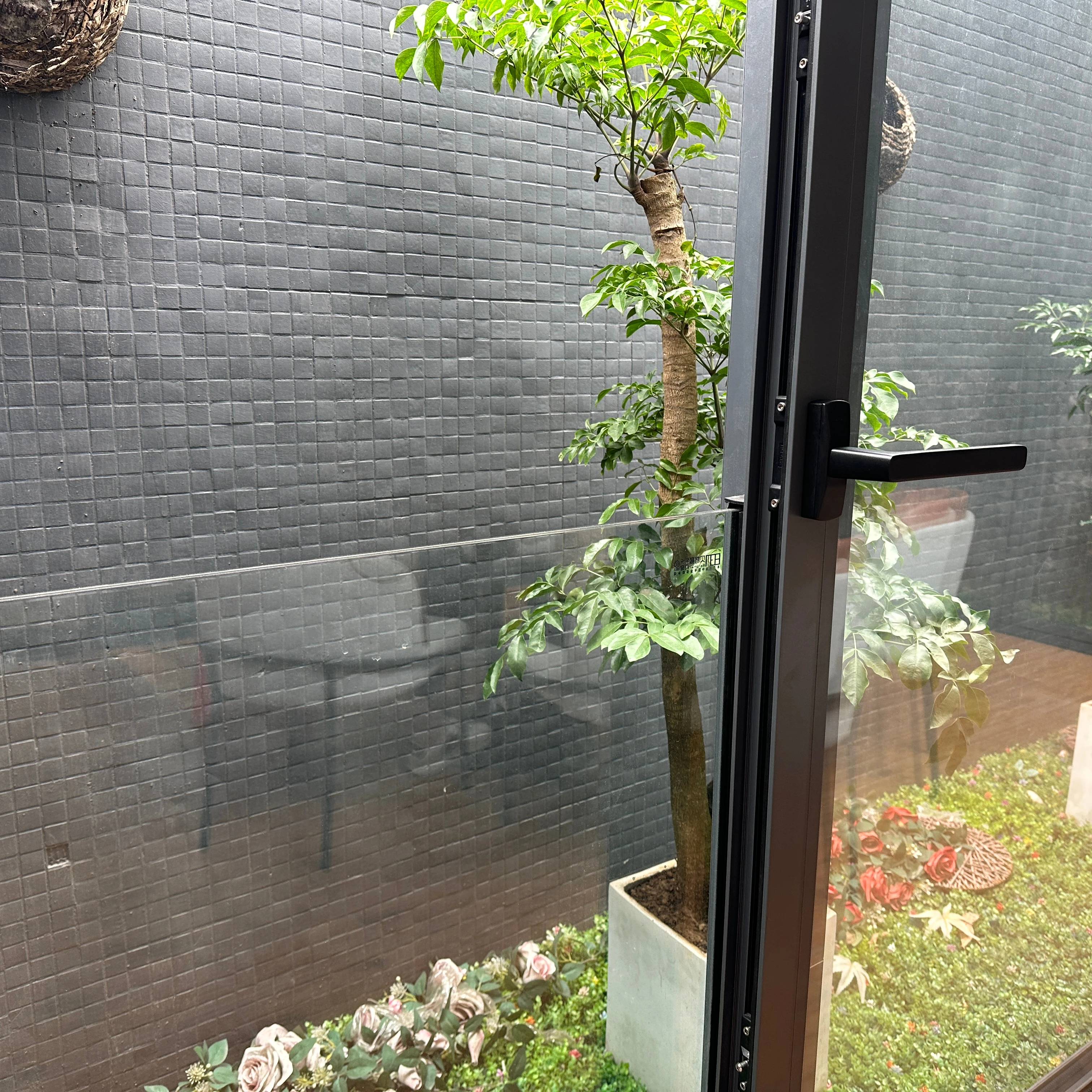 Beigeman Balcony Large glass panoramic picture window Guardrail design sliding window Thermal break house sliding window