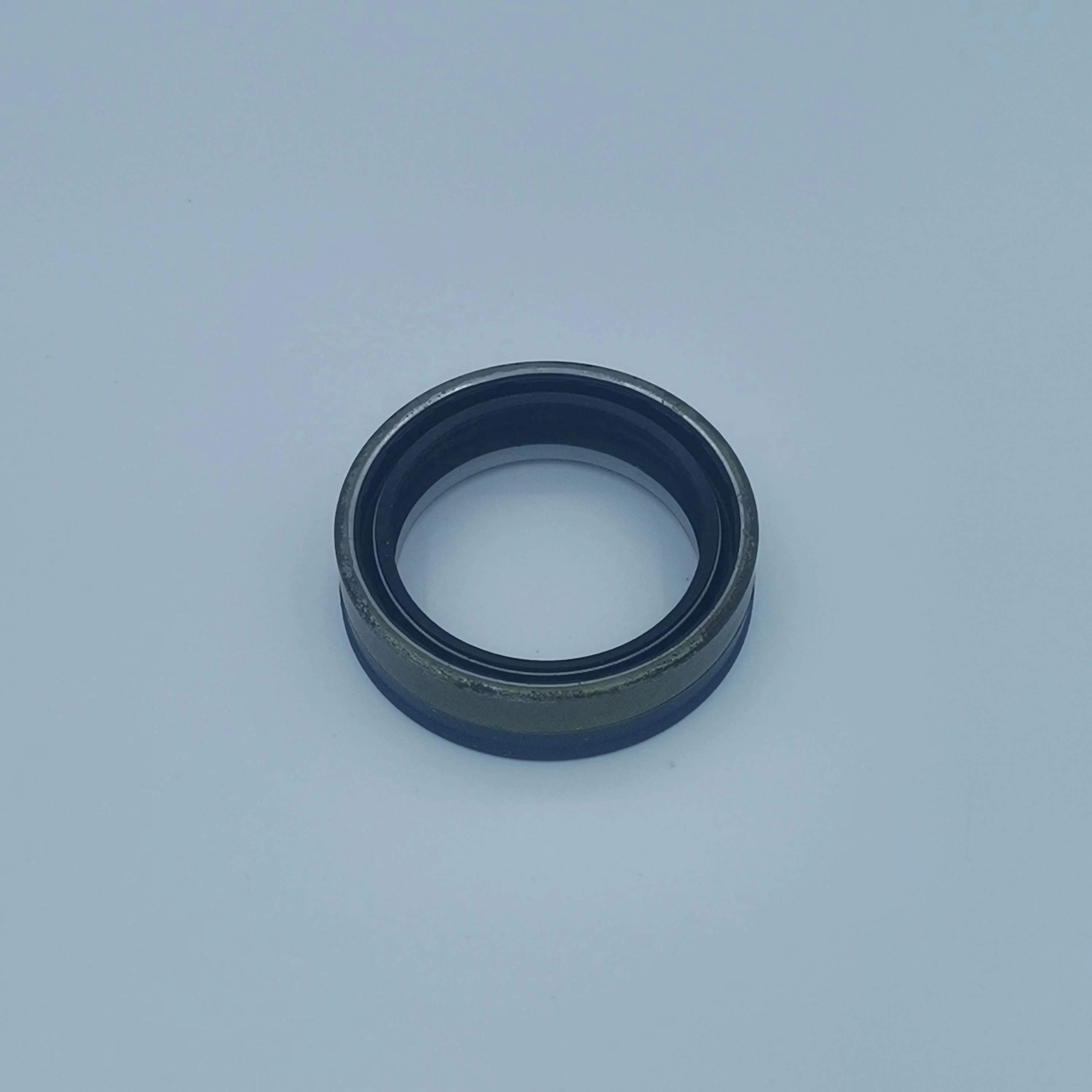 Suitable for tractor harvester agricultural machinery wheel gearbox oil seal 12018616B size 50*65*18mm NBR oil seals