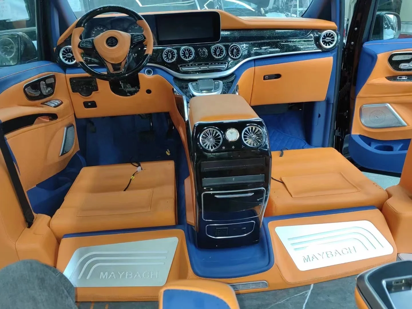 V260 V250 vito Auto Dashboard For W447 / VITO /METRIS For Mercedes-Benz Vito W447 dashboard modified to Maybach V-class V260