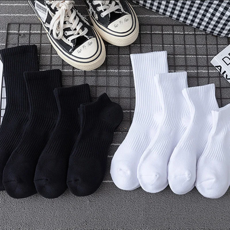 Quality Athletic White Black Ankle Gym Socken Cotton Quarter Crew Logo Custom Design Men Sports Socks