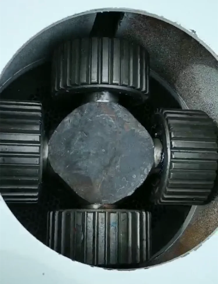 22kw feed  pellet machine  feed Processing machines chicken feed milling plant500-800KG