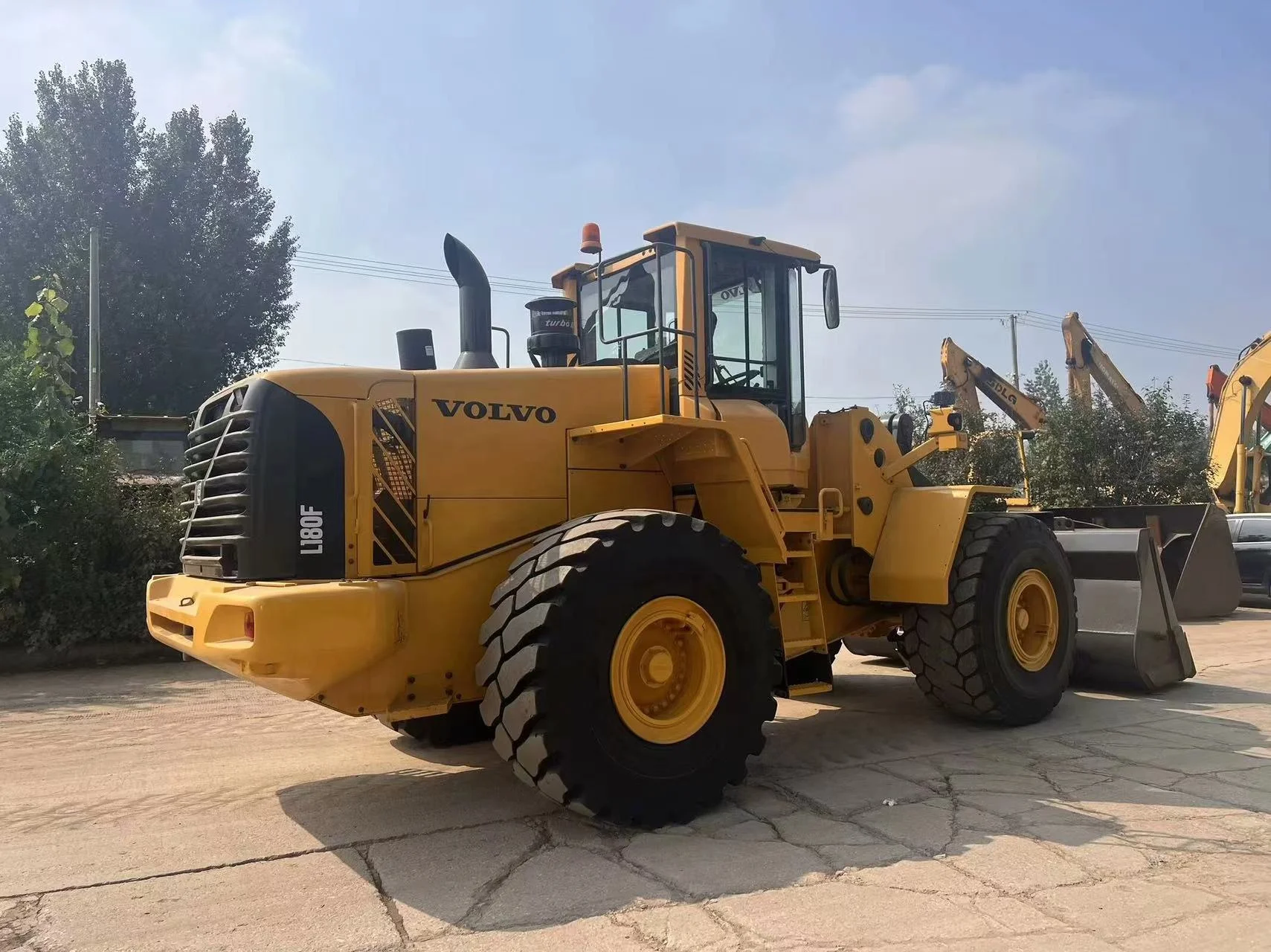 Фронтальный погрузчик б/у Volvo L180F для продажи Подержанный volvo 180f 180h 180g фронтальный