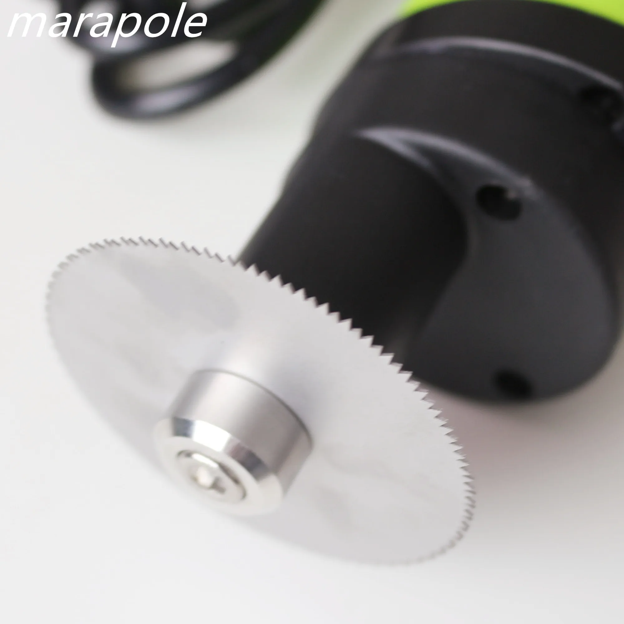 Электрическая ленточная пила