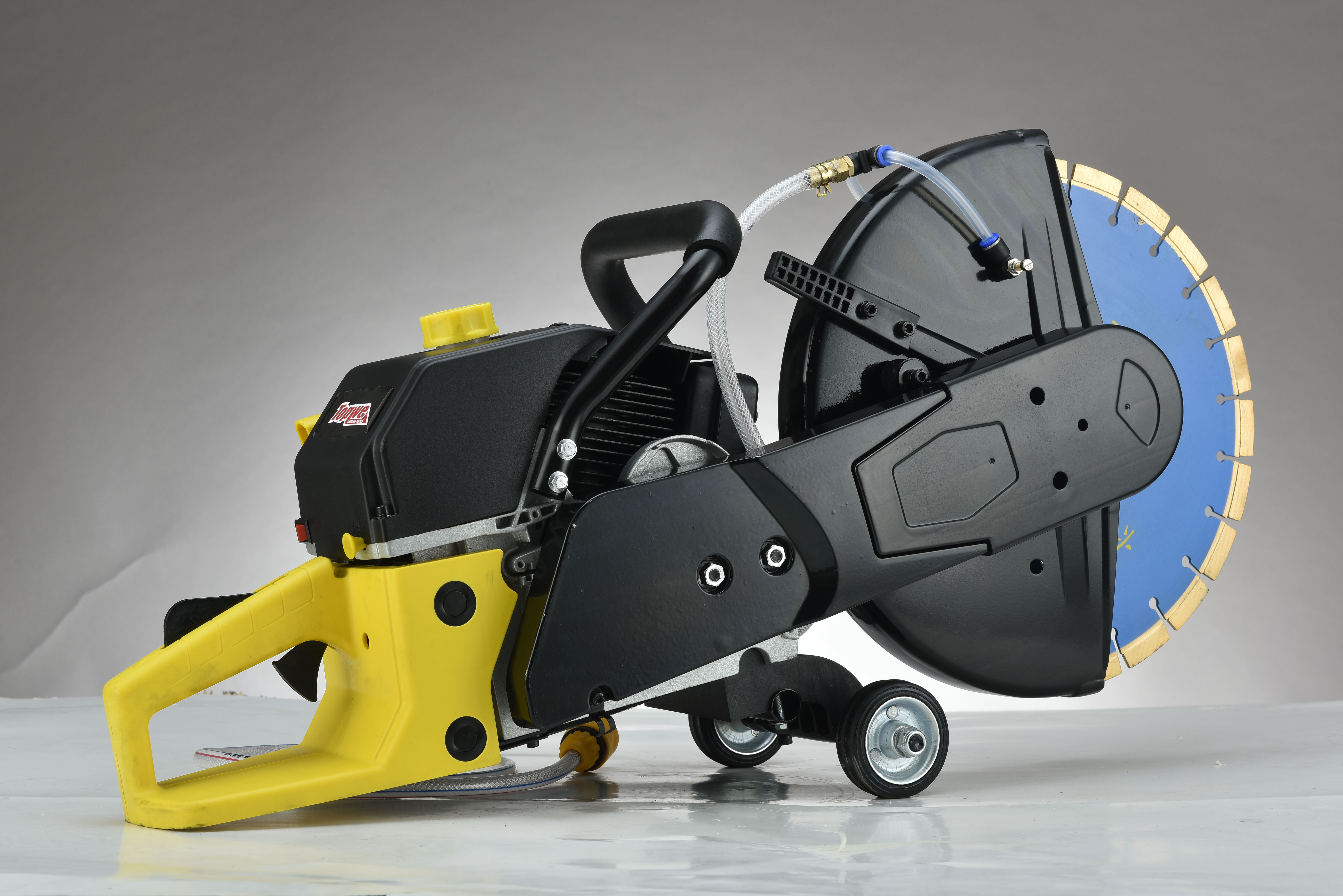 gasoline cutting machine using for concrete cut