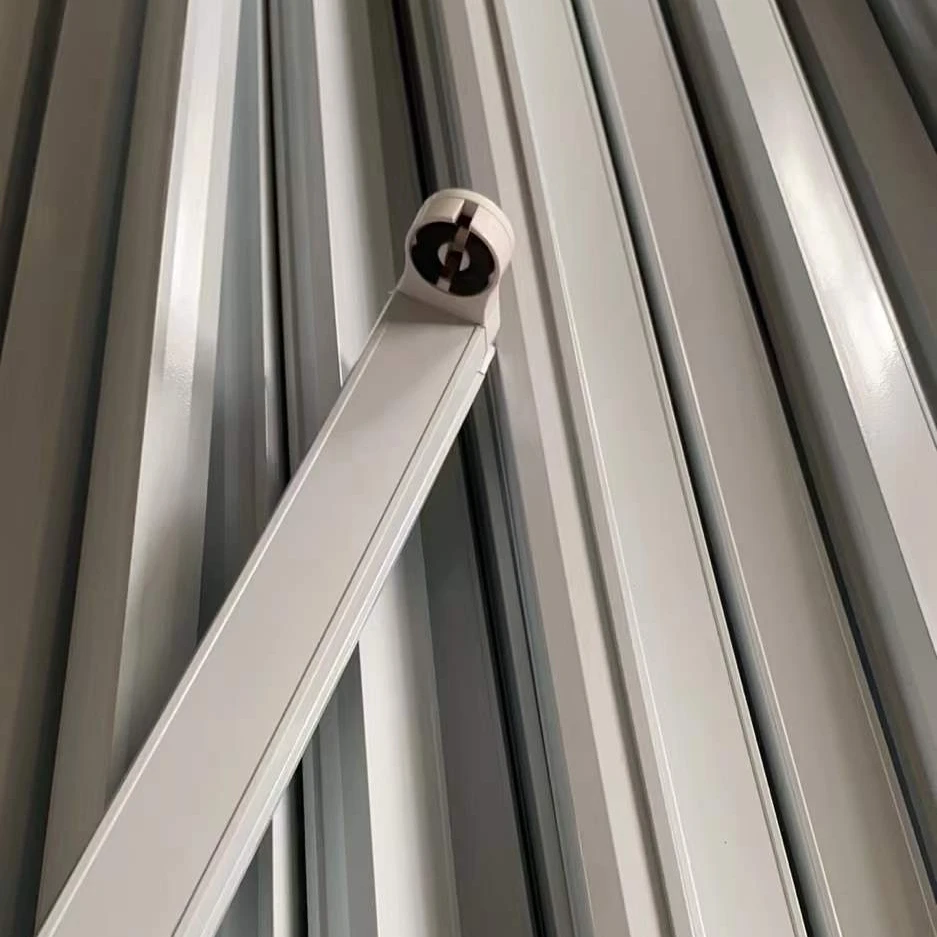 T8 10W 15W 20W Lamp holder  T5 4W 6W 8W BLB Aluminum alloy with black  lamp  Plug switch lamp magnetic    lighting