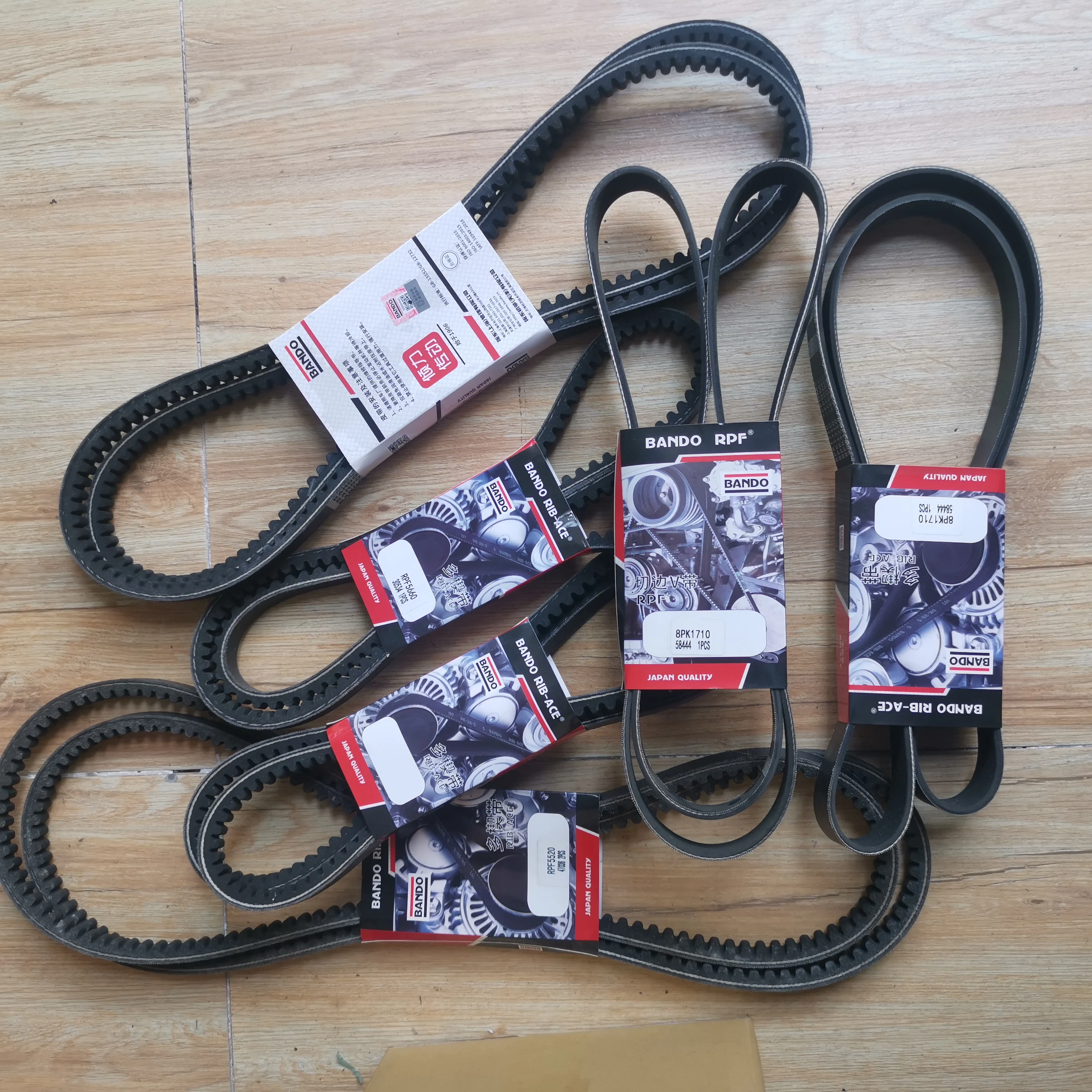 Excavator Fan Belt for XCMG XE210 XE215 XE230 Digger Belt Excavator Engine Spare Parts