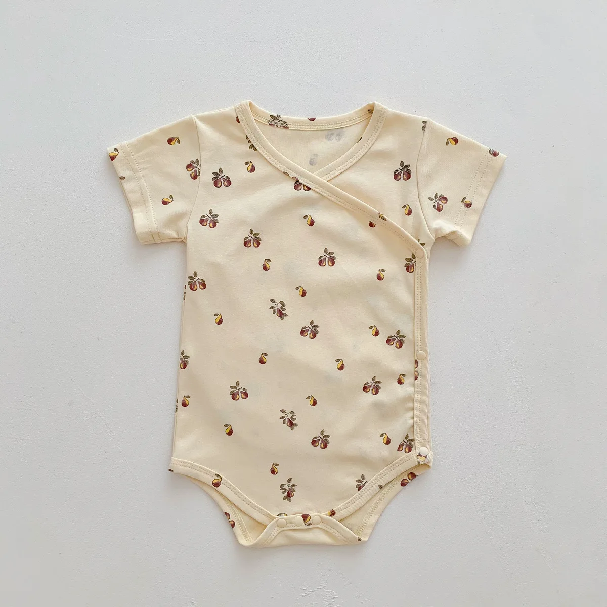 Newborn baby clothes 2022 summer thin Jumpsuit monk clothes female and male baby triangle Khaki summer cotton boy and girl