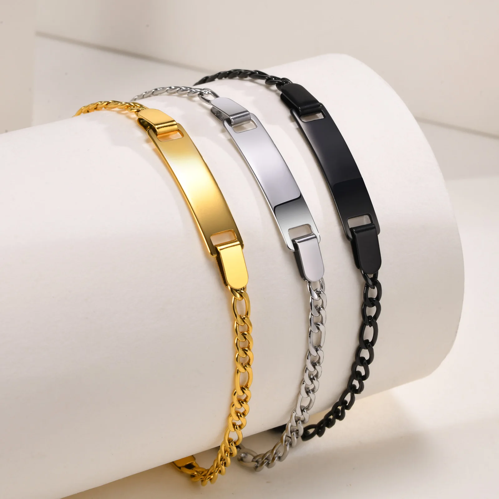 Vnox Custom Free Engraving Girl Friend Gift Dainty All-Light Chain Cute Hand Bracelet for Women Waterproof Woman Bracelet