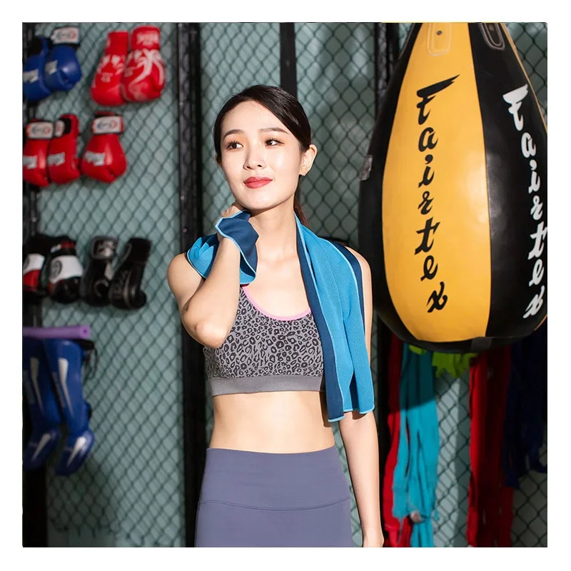 Custom Color Fitness Double-faced Quick Drying Instant Cooling Towel With Silicone Case