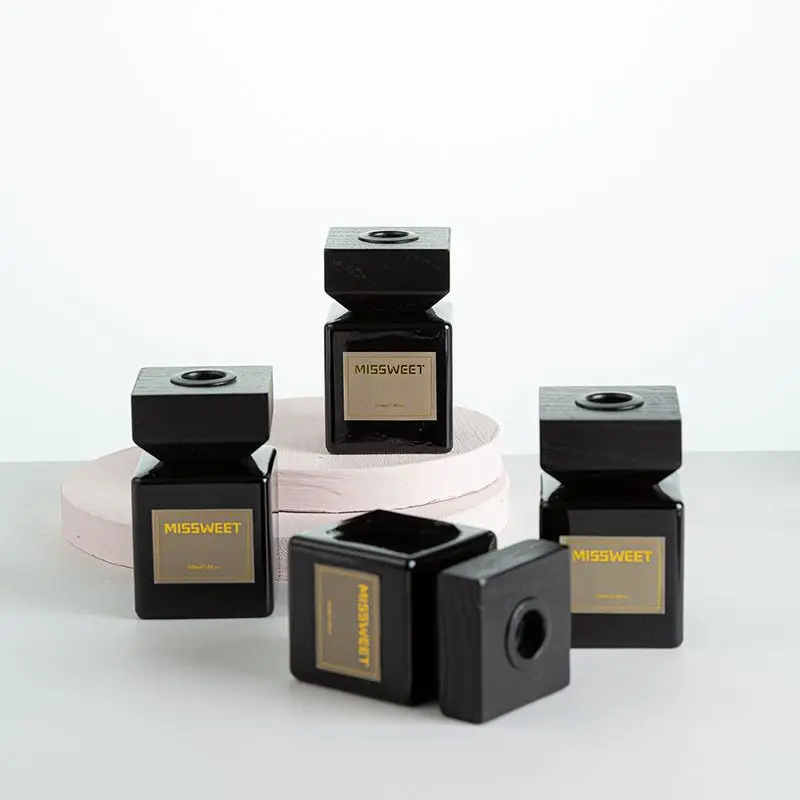 Custom luxury reed diffuser private label popular home fragrance aromatherapy diffuser cover with rattan reed diffuser sticks