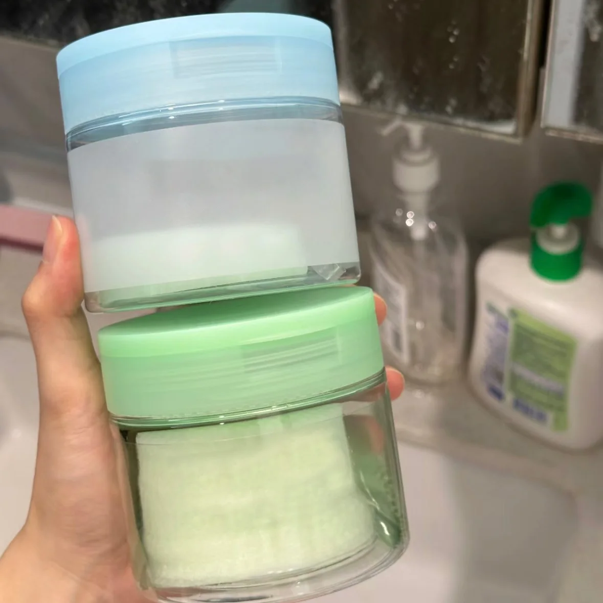 Cotton Sheet Loose Powder Box Plastic Packaging Jar With Flip Top Cap PP PET Cosmetic Container Cream Lid Spoon