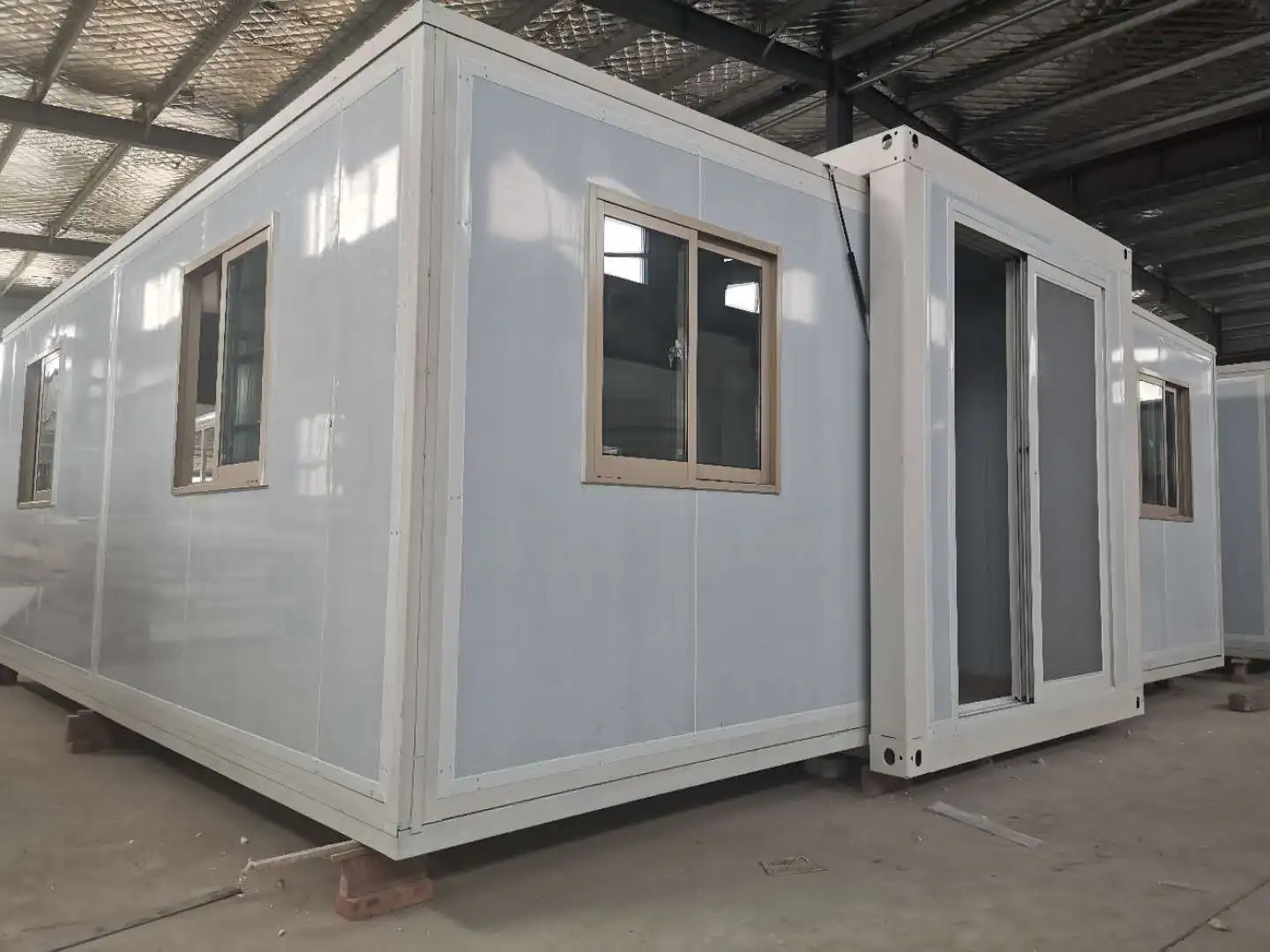 Steel structure Frame Building Prefab House Expandable  Container House